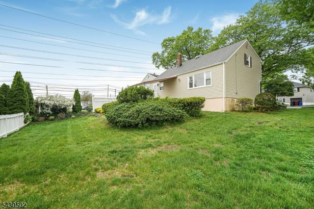 32 Crestwood Ave, Nutley Twp., NJ 07110