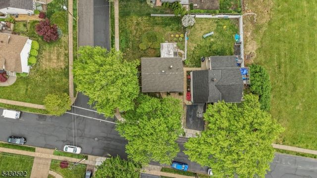 32 Crestwood Ave, Nutley Twp., NJ 07110