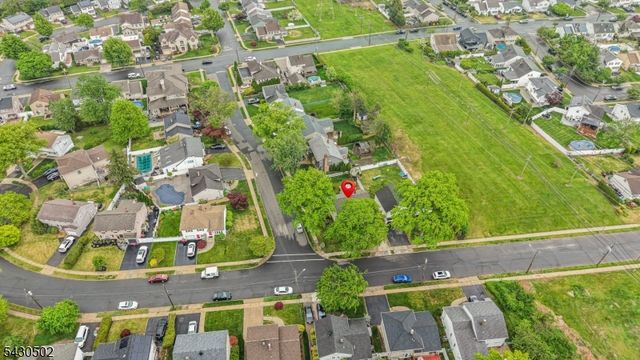 32 Crestwood Ave, Nutley Twp., NJ 07110