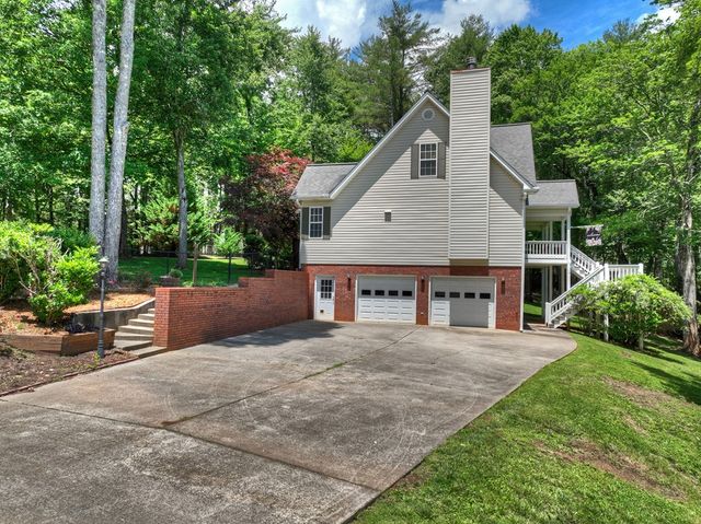 94 Old Place Drive, Blue Ridge, GA 30513