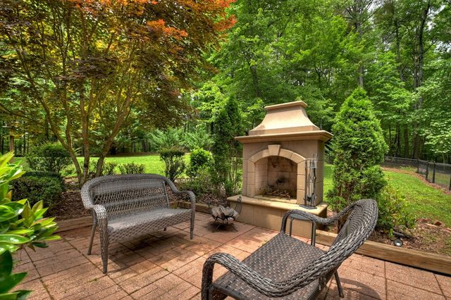 94 Old Place Drive, Blue Ridge, GA 30513