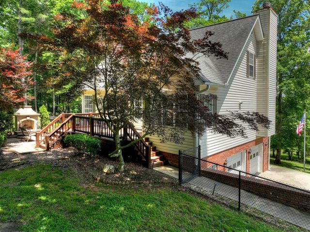 94 Old Place Drive, Blue Ridge, GA 30513
