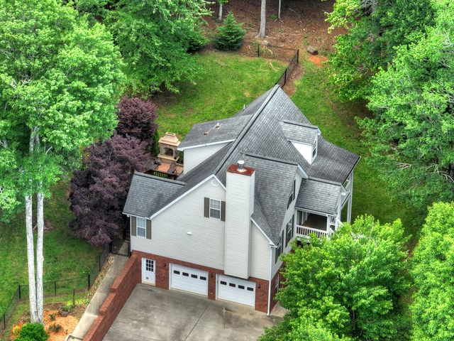 94 Old Place Drive, Blue Ridge, GA 30513