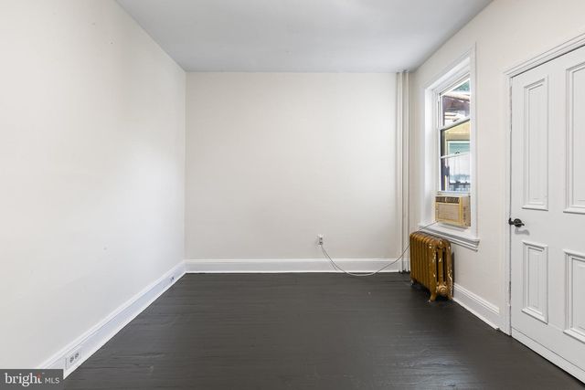 3713 LANCASTER AVE, Philadelphia, PA 19104