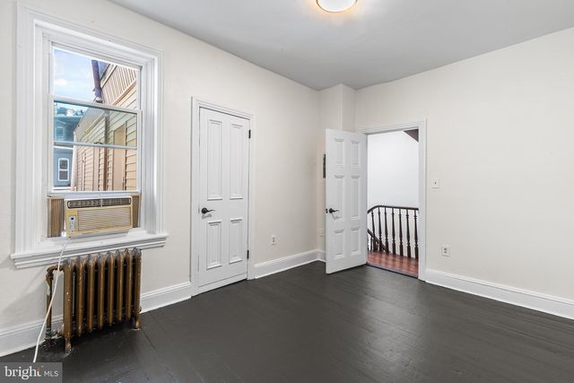 3713 LANCASTER AVE, Philadelphia, PA 19104