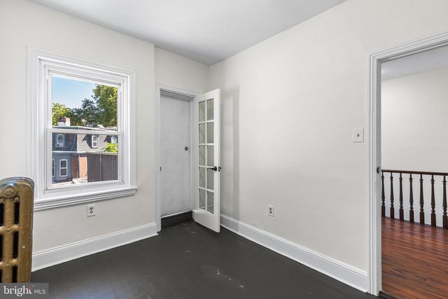 3713 LANCASTER AVE, Philadelphia, PA 19104