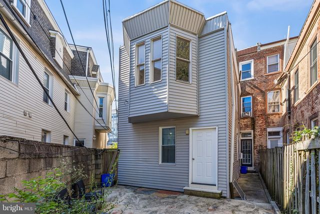 3713 LANCASTER AVE, Philadelphia, PA 19104