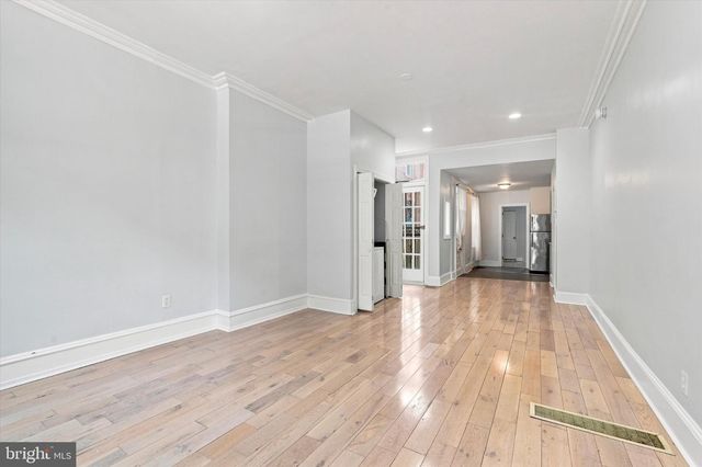 3713 LANCASTER AVE, Philadelphia, PA 19104