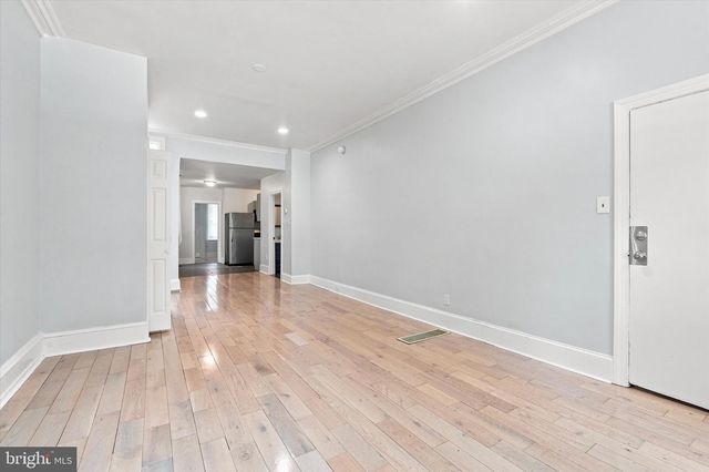 3713 LANCASTER AVE, Philadelphia, PA 19104