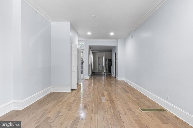 3713 LANCASTER AVE, Philadelphia, PA 19104