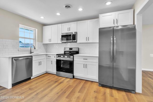 27 Cambridge Circle D, Manchester, NJ 08759