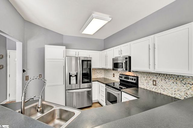 113 Pine Walk Drive, Greenville, SC 29615