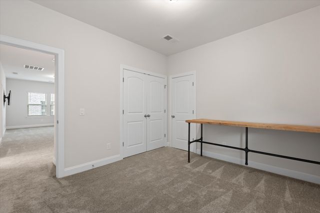 1685 Boardwalk Pl, Gallatin, TN 37066