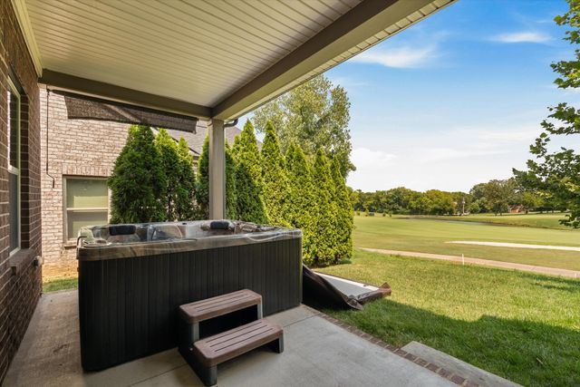 1685 Boardwalk Pl, Gallatin, TN 37066