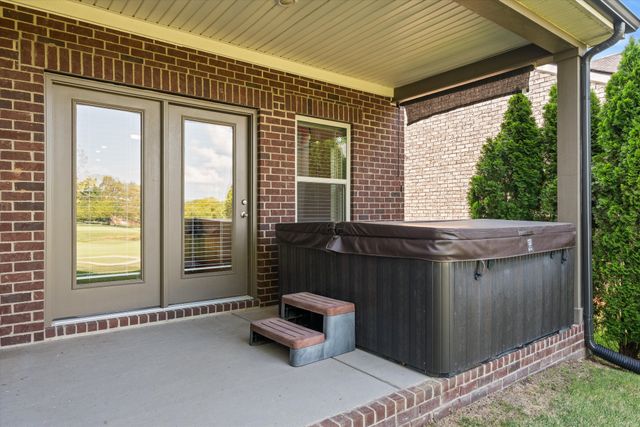 1685 Boardwalk Pl, Gallatin, TN 37066