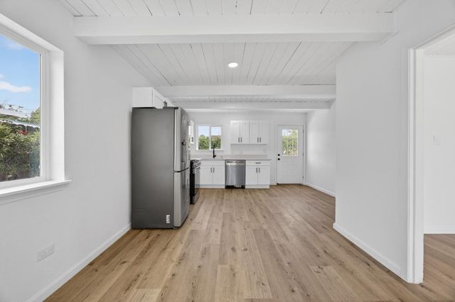 6039 34th Ave, Sacramento, CA 95824