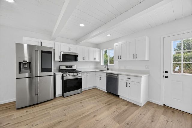 6039 34th Ave, Sacramento, CA 95824