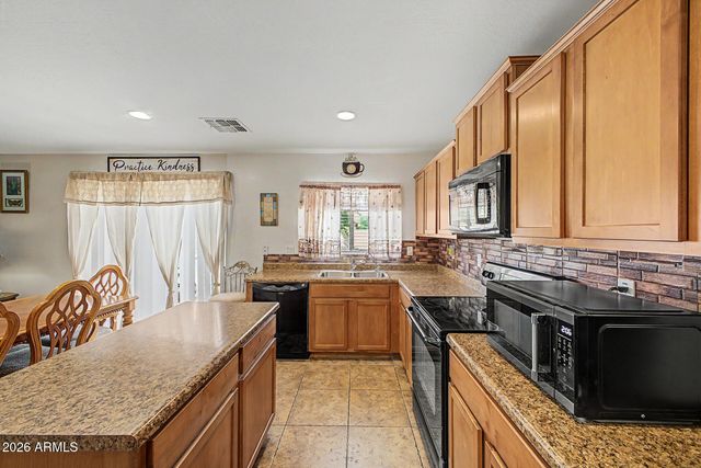 958 W LINDBERGH Avenue, Coolidge, AZ 85128