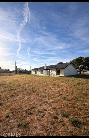 20585 Yucca Loma, Apple Valley, CA 92307