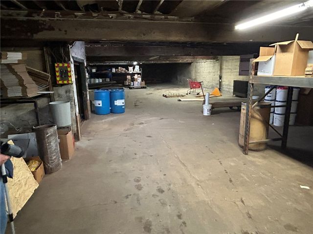 1005 5th Avenue, Mckeesport, PA 15132