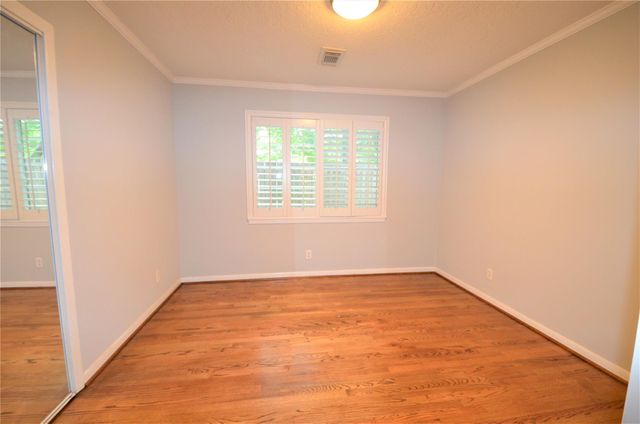 1902 Coulcrest Drive, Houston, TX 77055