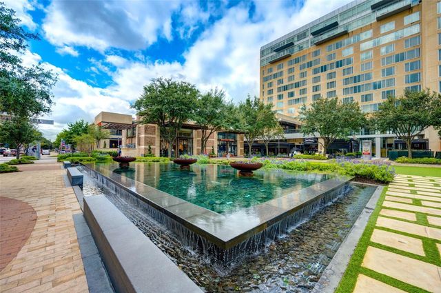 1902 Coulcrest Drive, Houston, TX 77055