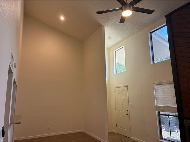 6401 Deihl Road 1011, Houston, TX 77092