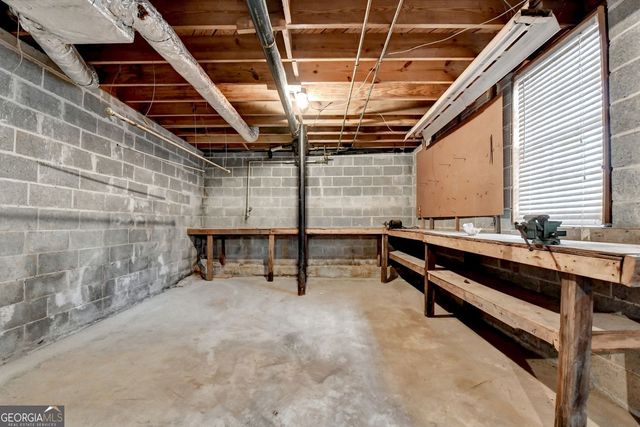 2325 Sussex Court, Snellville, GA 30078