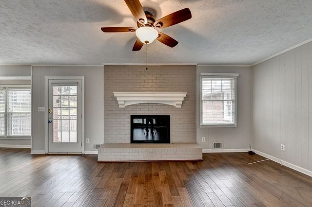 2325 Sussex Court, Snellville, GA 30078