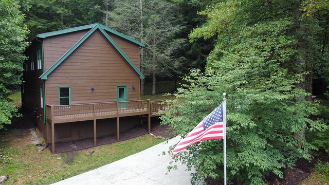 1013 Hwy 60, Suches, GA 30512