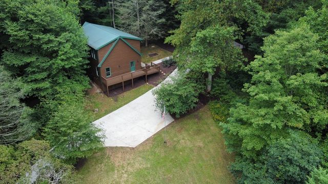 1013 Hwy 60, Suches, GA 30512