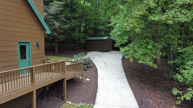 1013 Hwy 60, Suches, GA 30512