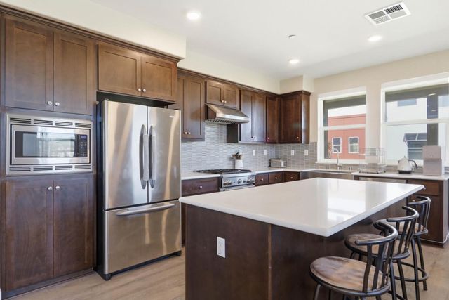 1607 Centre Pointe Drive, Milpitas, CA 95035