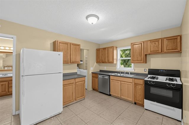 4175 OAKWOOD DRIVE, St Cloud, FL 34772