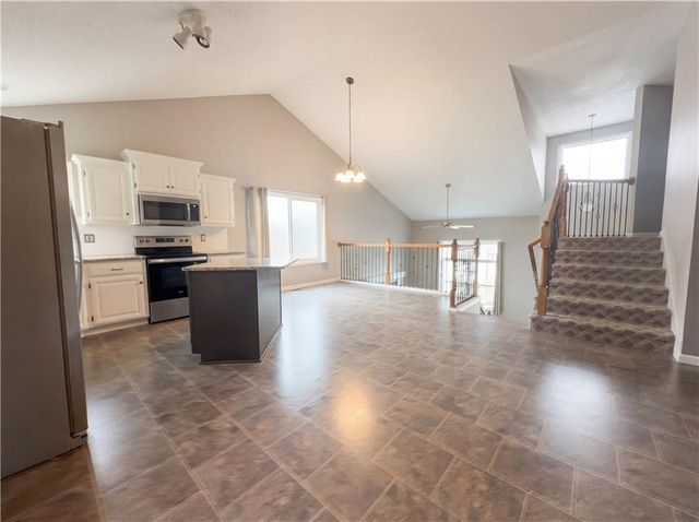 16072 W 156th Terrace, Olathe, KS 66062