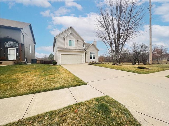 16072 W 156th Terrace, Olathe, KS 66062