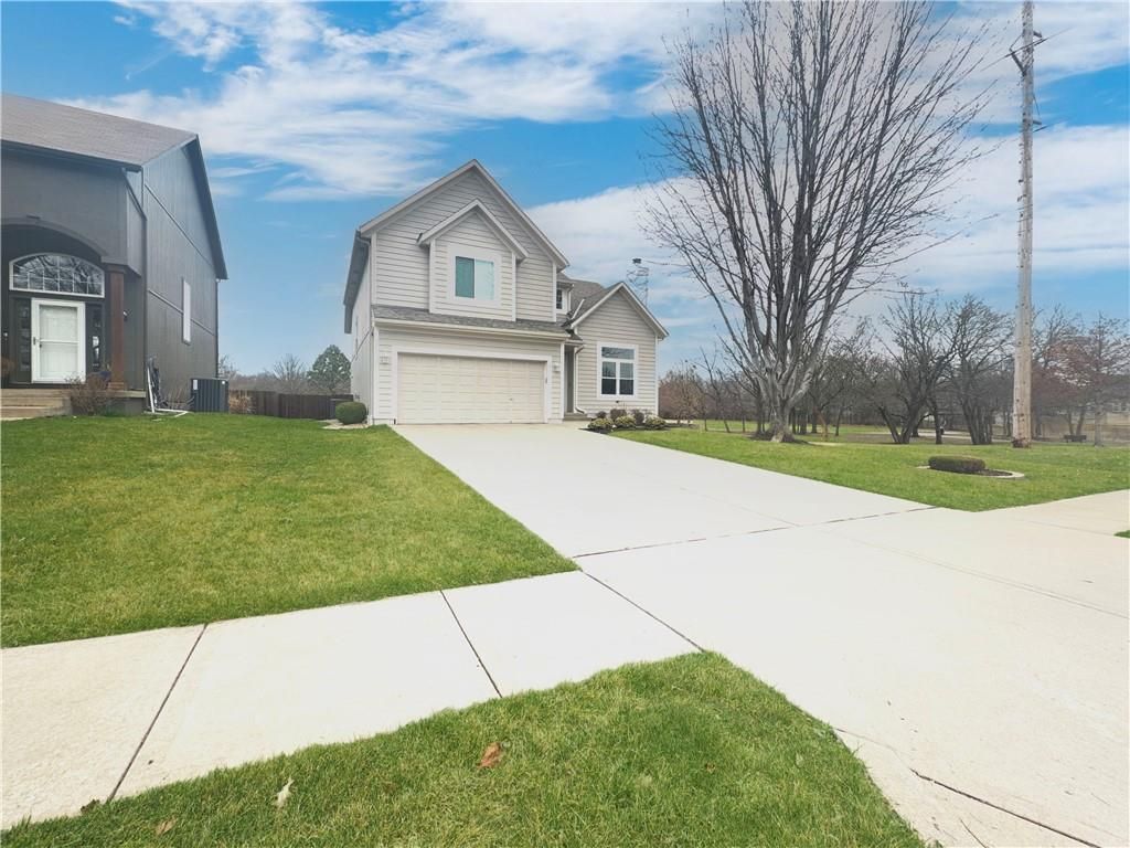 16072 W 156th Terrace, Olathe, KS 66062