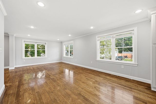 305 Lynn St, Malden, MA 02148