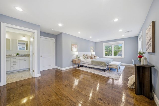 305 Lynn St, Malden, MA 02148
