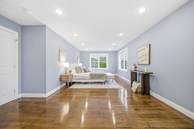 305 Lynn St, Malden, MA 02148