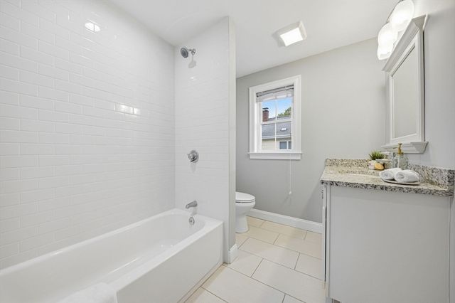 305 Lynn St, Malden, MA 02148