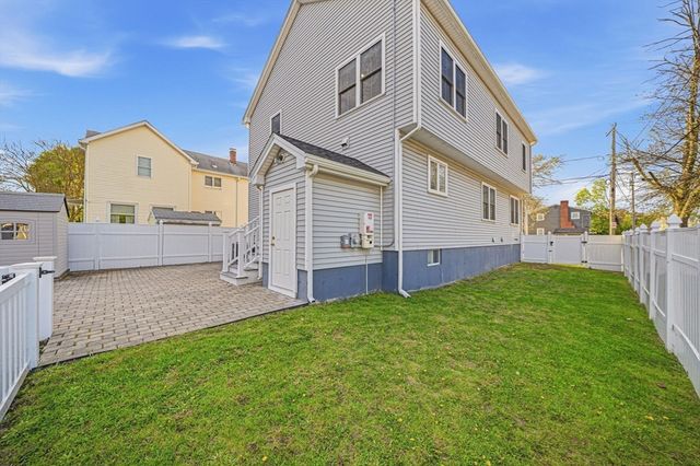 305 Lynn St, Malden, MA 02148