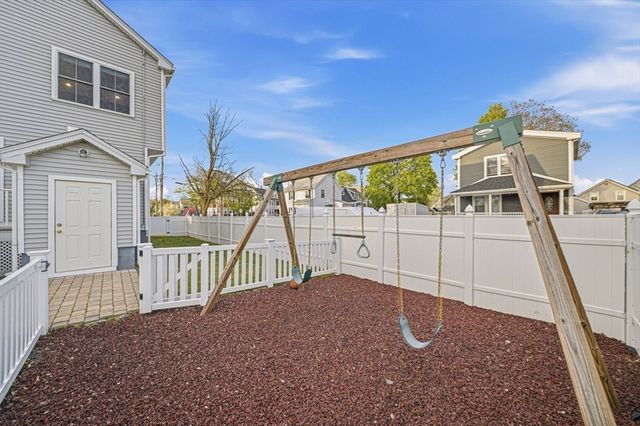 305 Lynn St, Malden, MA 02148