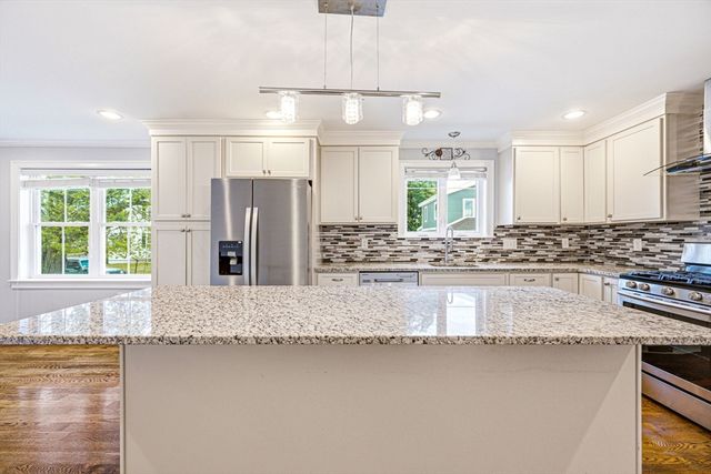 305 Lynn St, Malden, MA 02148