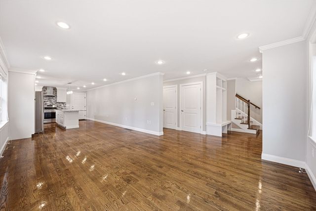305 Lynn St, Malden, MA 02148