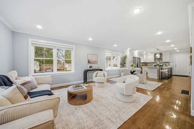 305 Lynn St, Malden, MA 02148
