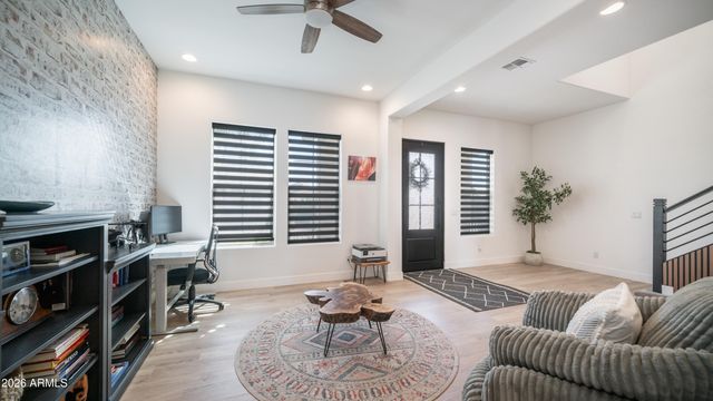 5928 E SIERRA MORENA Street, Mesa, AZ 85215