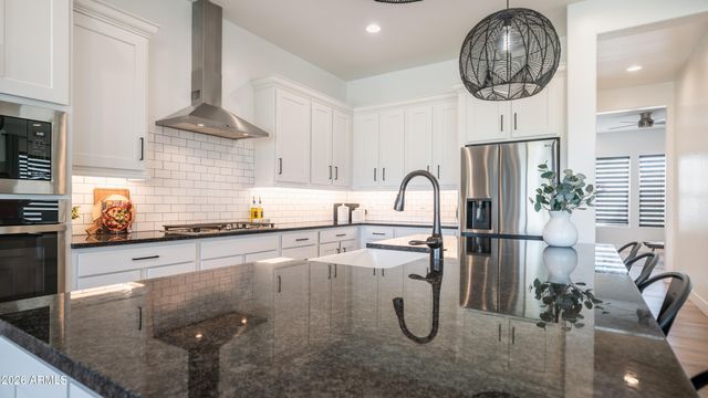 5928 E SIERRA MORENA Street, Mesa, AZ 85215