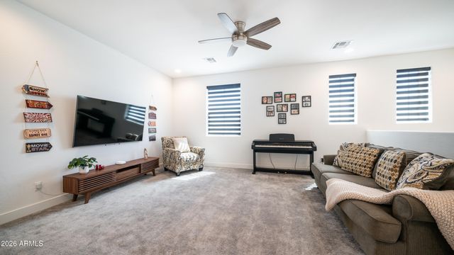 5928 E SIERRA MORENA Street, Mesa, AZ 85215