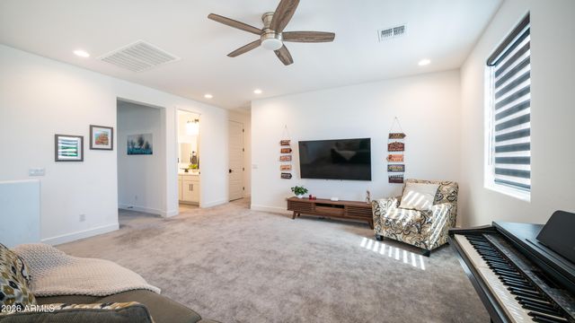 5928 E SIERRA MORENA Street, Mesa, AZ 85215